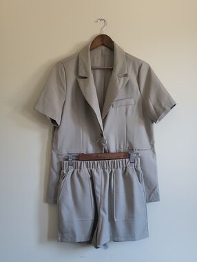Dazy Tailored Short Sleeve Blazer & Shorts Set In Light Taupe, Size L